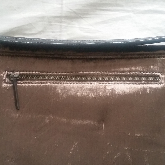 Classic Matt & Nat Santogold Fawn Shoulder/Crossbody Bag - Picture 3 of 4